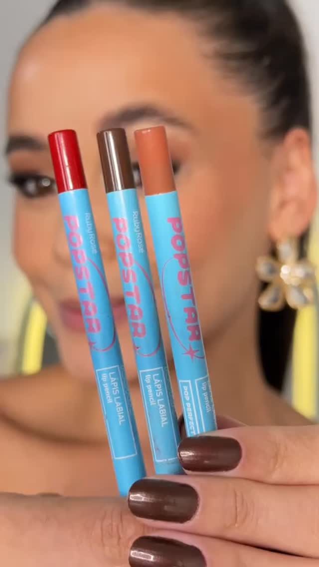 Instagram post from glow.luxee. This post is in position 0.